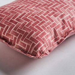 Pink velvet cushion, 42 x 10 x 26 cm | Pink