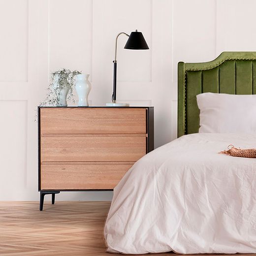 Commode en noir et bois naturel, 85 x 39 x 81 cm | brusa