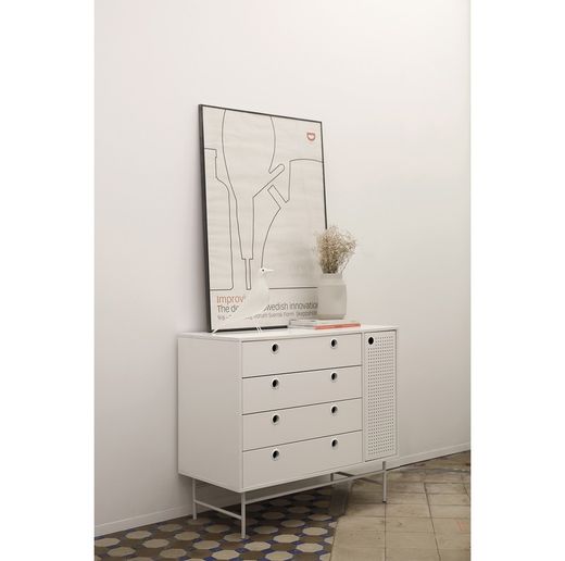White wood and metal dresser, 97 x 45 x 80 cm | Knitwear