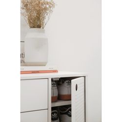 White wood and metal dresser, 97 x 45 x 80 cm | Knitwear