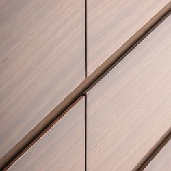 Cómoda de madera y piedra en marrón y blanco, 140 x 45 x 75 cm | Giswil