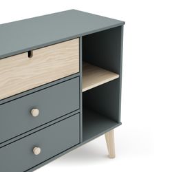 Furu byrå i grönt och naturellt, 90 x 40 x 81 cm | Stephanie