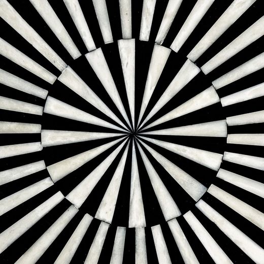 Gatsby Iron συρταριέρα σε μαύρο/λευκό, 90 x 45 x 86 cm