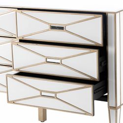 Chest of drawers in white mirror, 134x46x82 cm