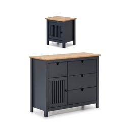 Chambre à coucher, commode et petite table | Brune