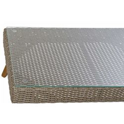 Ensemble de table, canapé et 2 fauteuils avec coussins de jardin en rotin synthétique gris