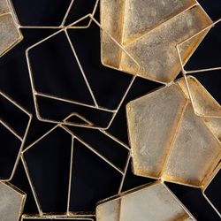 Peinture métal doré/noir et bois, 180 x 6 x 60 cm | d'or