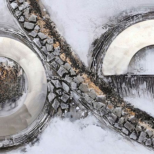 Tableau décoratif 3D Courbes à l'huile Gris/Argent, 120x3,5x60 cm | Résumé