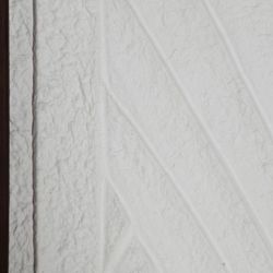 Πίνακας Nakal από χαρτί mache και ξύλο paulownia σε λευκό, 65 x 2 x 95 cm