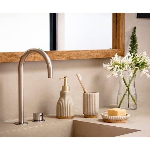 Beige badkamerset van polyresin en hout, 3-delig | Schelp