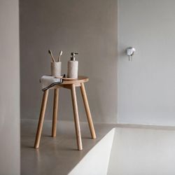 Dispensador de poliresina en beige, 7 x 7 x 17,5 cm | Sand