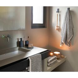 Polyresin dispenser in black, 7 x 7 x 16 cm | Vulcan