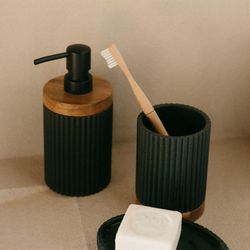 Distributeur en polyrésine et acacia noir/naturel, Ø8 x 18 cm | Rayé