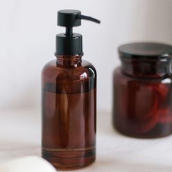 2-piece amber glass bathroom set