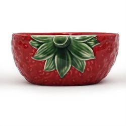 Red and green earthenware salad bowl, 24 x 17.5 x 8 cm | Strawberries