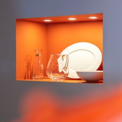 Porcelain salad bowl in white and gold, 24.2 x 24.2 x 8.3 cm | 200 Years