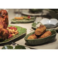 Green earthenware salad bowl S, 28 x 14.5 x 6 cm | banana leaves