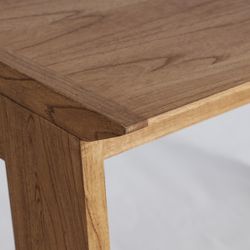 Escritorio de madera de mindi en marrón, 120 x 65 x 77 cm | Mito