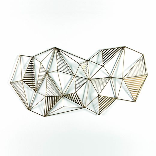 Sculpture en métal doré, 128x5x64 cm