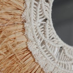 Espejo de rafia en marrón, 43 x 1 x 43 cm | Kasses