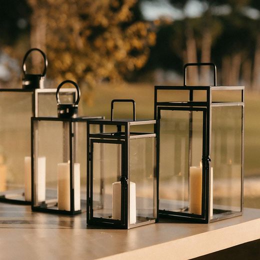 Metal and black glass lantern, 15 x 5 x 35 cm