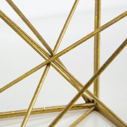 Gold metal figure, 15x15x15 cm