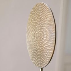 Gold/white aluminum decorative figure, 28 x 10 x 38 cm | Calypso