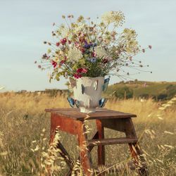 Vaso in maiolica L in beige e multicolore, 36,6 x 35,8 x 29,5 cm | Farfalle nuvolose