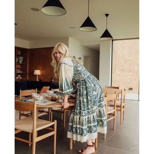 Blå fruktskål i lergods, 41 x 33 x 16,5 cm | Molniga fjärilar