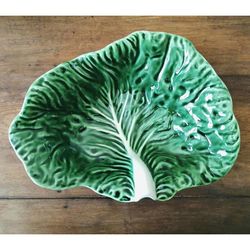 Hohe grüne Steingutplatte, 35 x 25 x 11 cm | Kohl