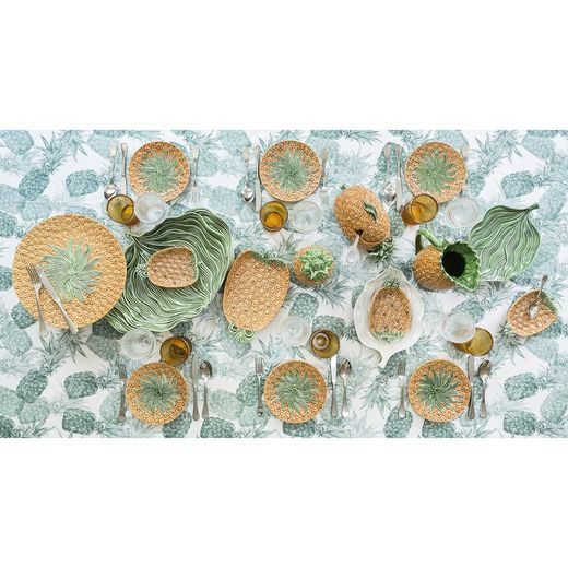 Green earthenware L platter, 44.5 x 33 x 8.5 cm | Leaves
