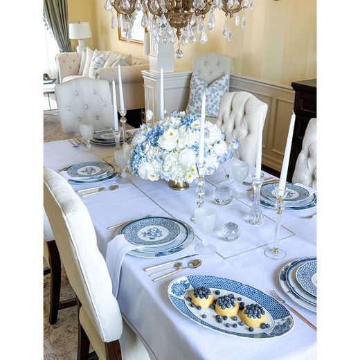 Large oval porcelain serving dish in white and blue, 41.4 x 24.8 x 4.2 cm | Coralina Blue