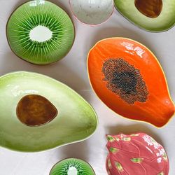 Papaya plate made of orange and yellow earthenware, 35 x 23.5 x 5.4 cm | Tropical Fruits