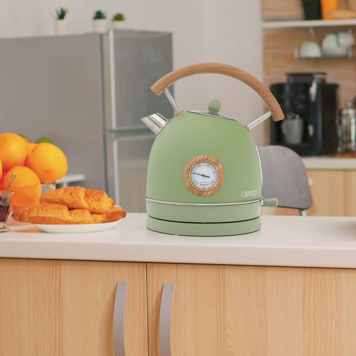 Pack of household appliances, 1 Toaster + 1 green electric kettle