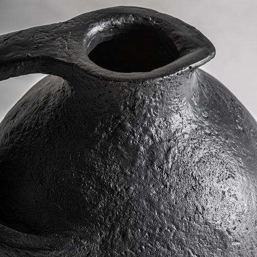 Riley natural resin vase, 24 x 22 x 36 cm