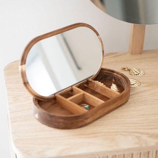 Acacia wood jewelry box in brown, 24 x 14 x 3.5 cm | Acacia