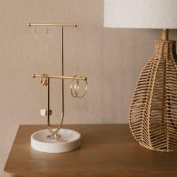 Joyero de metal y poliresina en dorado y blanco, 20 x 12 x 30 cm | Golden dream