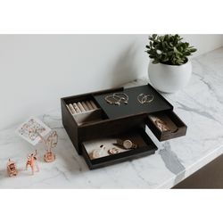 Jewelery box L made of rubber wood in dark natural, 26 x 22 x 12 cm | stowit