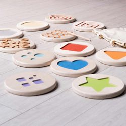 Montessori-style game made of natural birch in multicolour, 33x44x13 cm | Playful