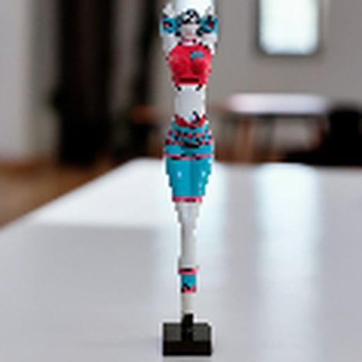 KRISTEN-Female figure in multicolored polyresin, 19x15x101 cm
