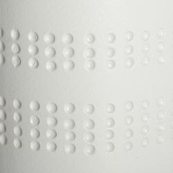 Lámpara de pie de cerámica en blanco y arena, 35 x 35 x 122 cm | Balkeshe