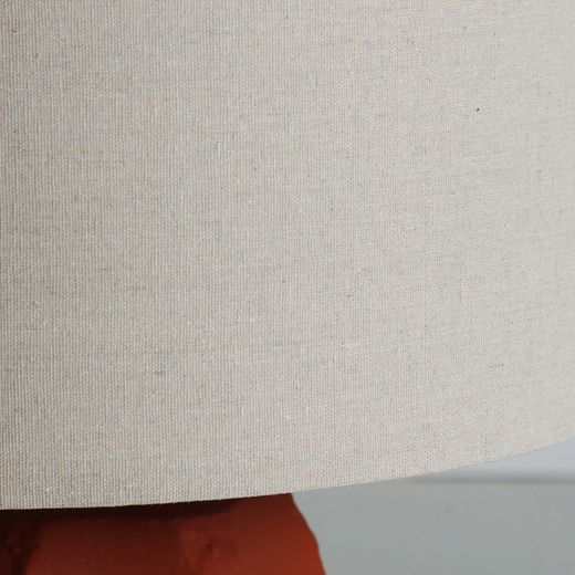 Lámpara de sobremesa de cerámica en terracota y blanco roto, 43 x 43 x 75 cm | Argila