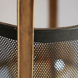 Lámpara de sobremesa de metal en dorado, 32 x 32 x 49 cm | Haide