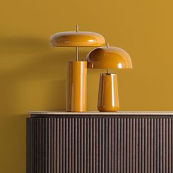 Lámpara de sobremesa de metal en mostaza, 40 x 40 x 60 cm | Zalk