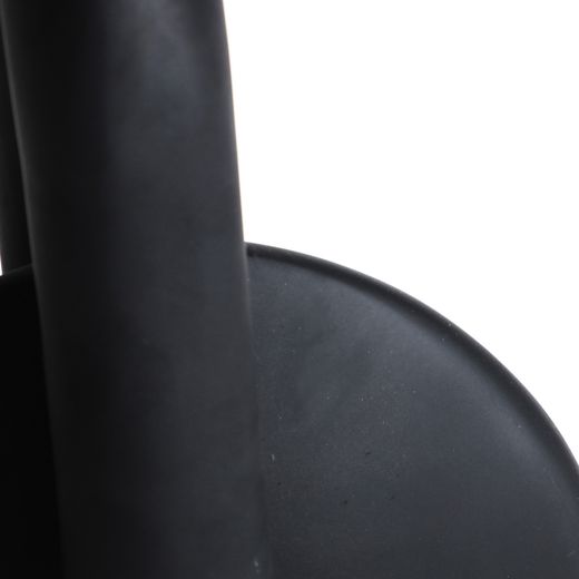 Lámpara de sobremesa de resina y rafia en negro y beige, 27 x 27 x 67 cm | Orel