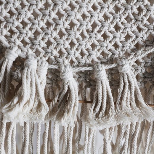 Lampa sufitowa Alayor z bawełny i żelaza w kolorze złamanej bieli, 34 x 34 x 41 cm