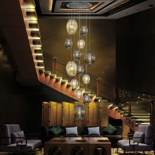 Lampa sufitowa z 13 lampkami w metalu i szkle Ovila, Ø96x300cm