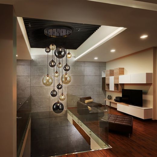 14-jasna lampa sufitowa ze szkła i metalu, ciemnoczarna/złota, Ø60x185 cm