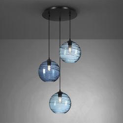 Ljus/mörkblå Geos 3-ljus taklampa i kristall och metall, Ø55x125 cm