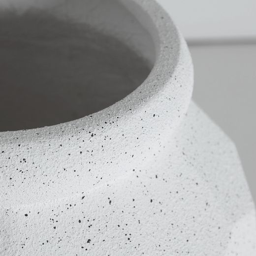 Macetero de poliresina en blanco, 46 x 46 x 62 cm | Elmur